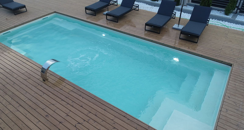 Кристал Базени